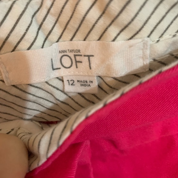Loft pink shorts - Picture 2 of 3